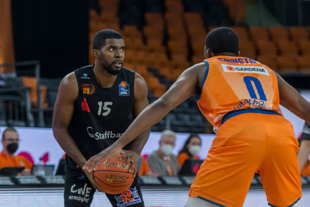 的艰辛和不 的艰辛和不