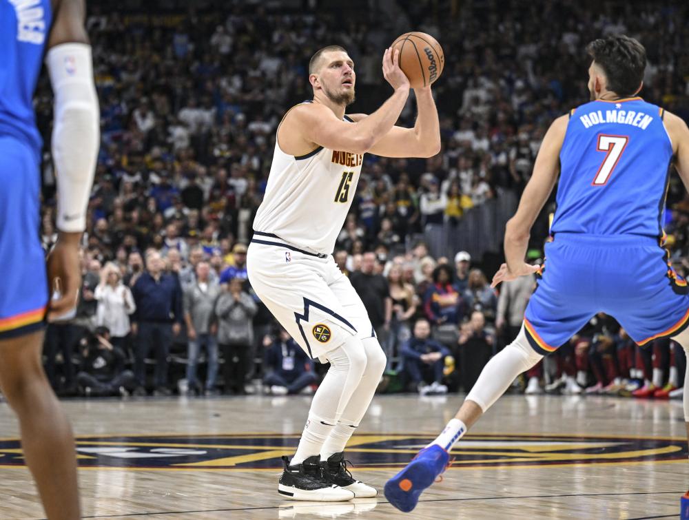 在关键比赛 在关键比赛